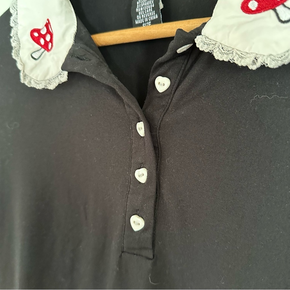 Mushroom Embroidered Lacey Collared Cropped Tee Size Small - Picture 4 of 11